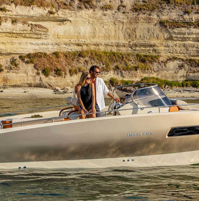 Invictus_Yachts_GT280S_2